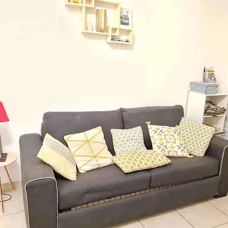 Apartamento Appartement T2 avec sa terrasse ensoleillée et son Jaccuzi privatif Carcasona