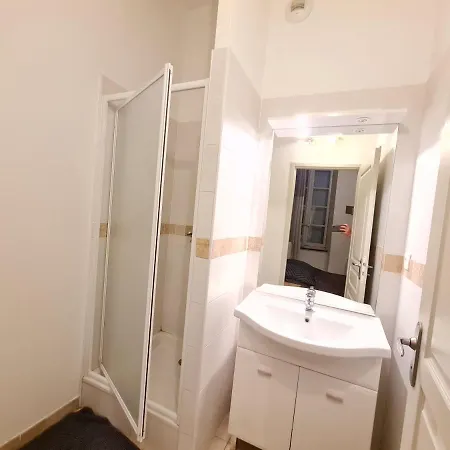 Apartamento Appartement T2 avec sa terrasse ensoleillée et son Jaccuzi privatif