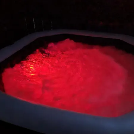 Appartement T2 avec sa terrasse ensoleillée et son Jaccuzi privatif *